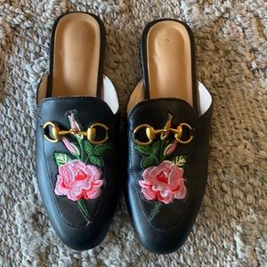 Vero Cucio-real leather embroidered flower black leather loafers w/ gold buckle